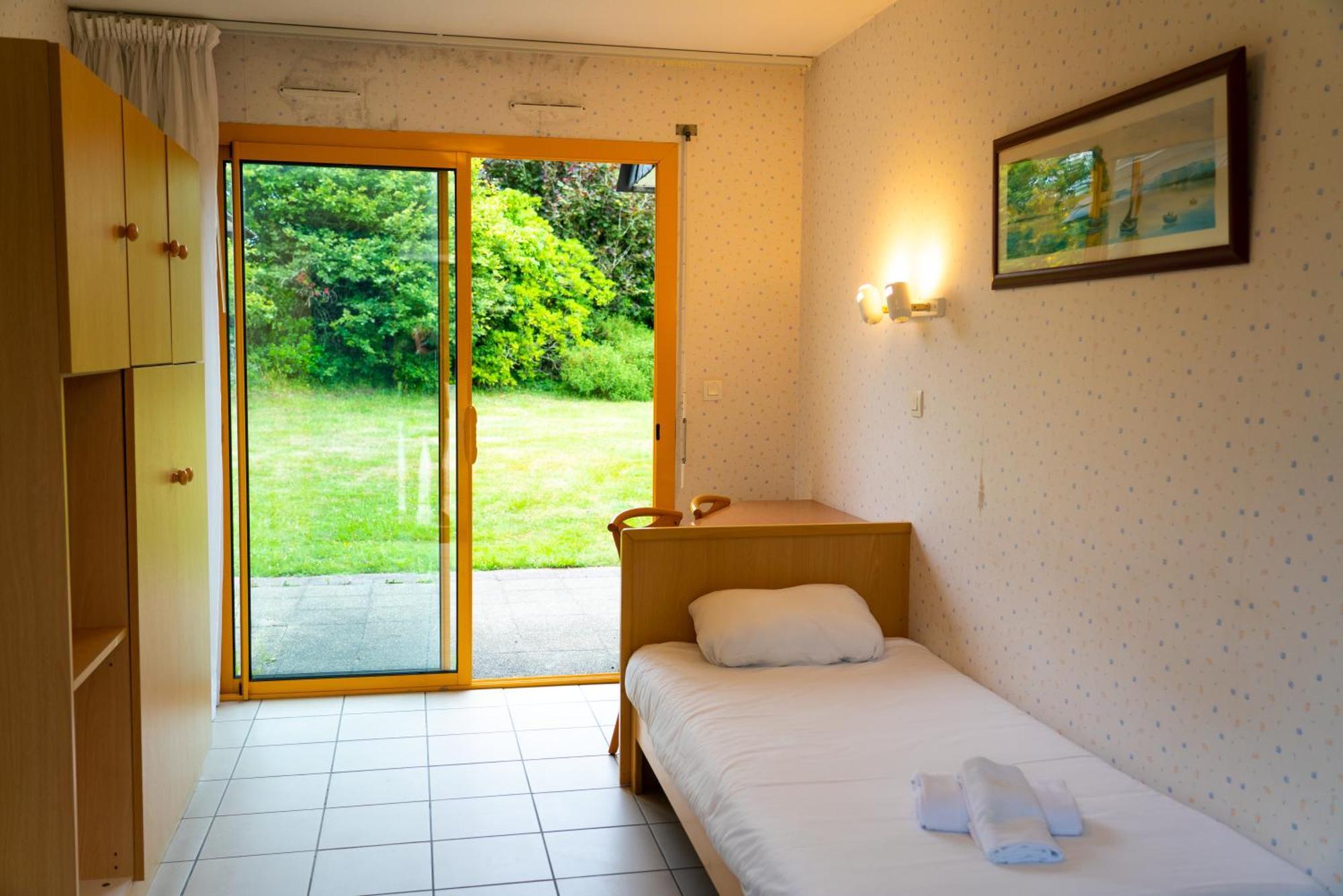 Azureva Tregunc Hotel Екстериор снимка